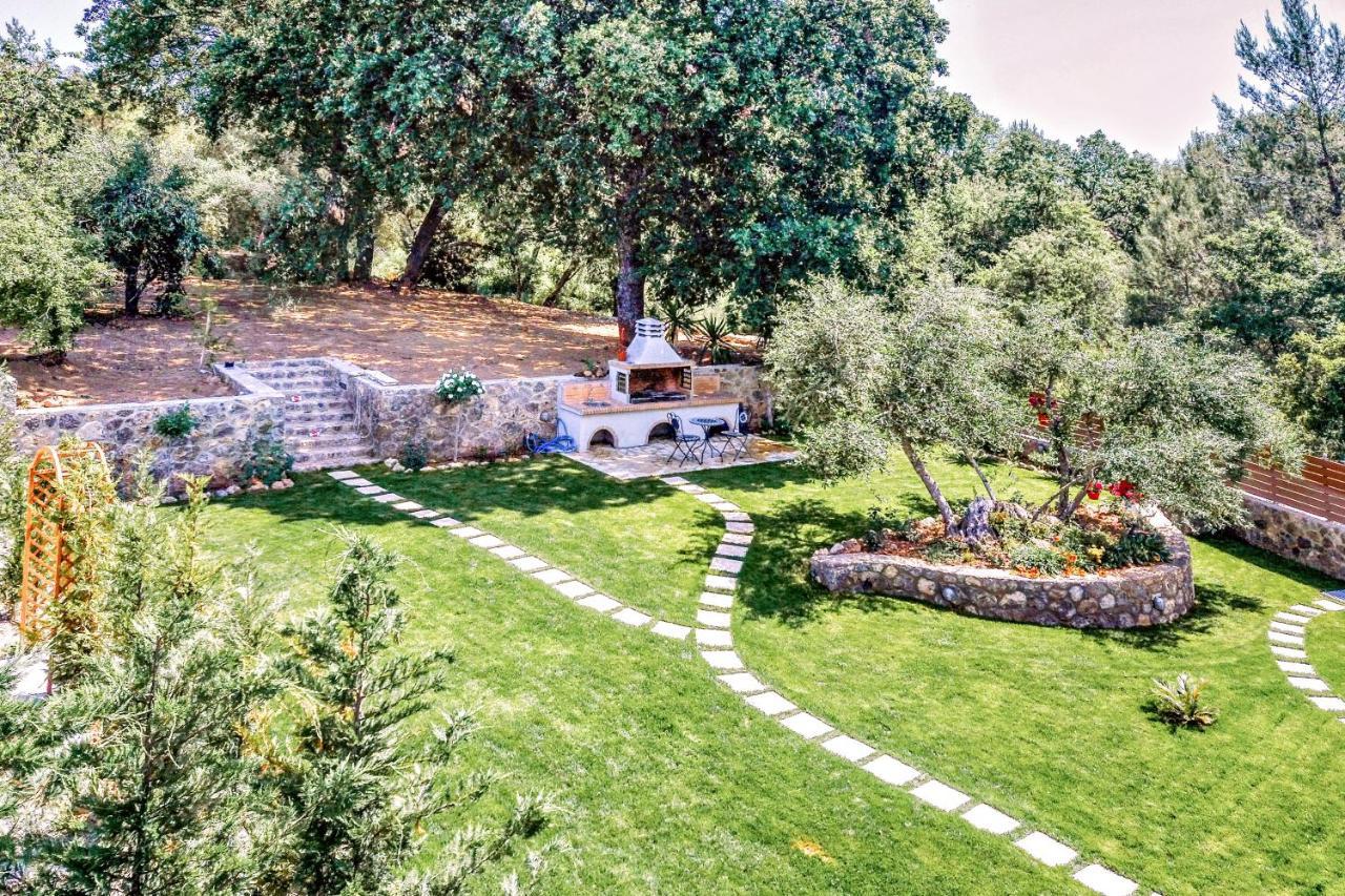 Filia Stone Villa Gouvia Exterior photo