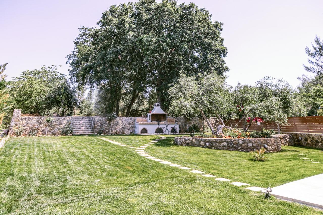 Filia Stone Villa Gouvia Exterior photo